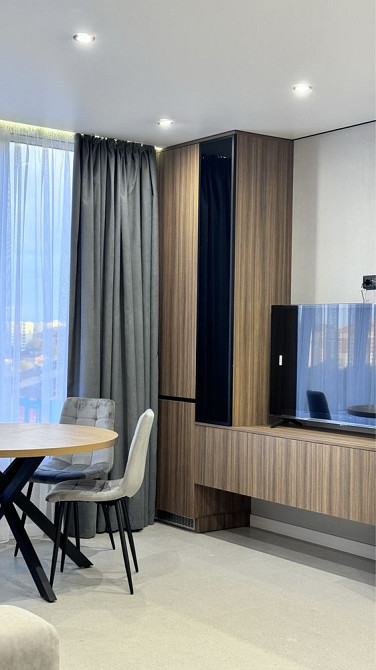 Шикарна 2к квартира з кухею-студіо/меблі/техніка/газове опалення/центр Ивано-Франковск - изображение 7