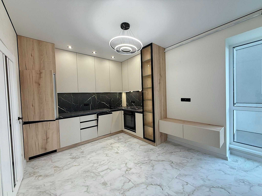 Продам 1 кімнатну квартиру з ремонто ДЕШЕВО! Крихівці - зображення 1