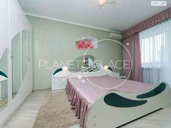 Продажа 3к кв. 70 кв. м  на ул. Никольско-Ботаническая 17/4 Київ