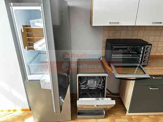 Простора двокімнатна 82 кв.м., вул. Здановської, після ремонту Київ