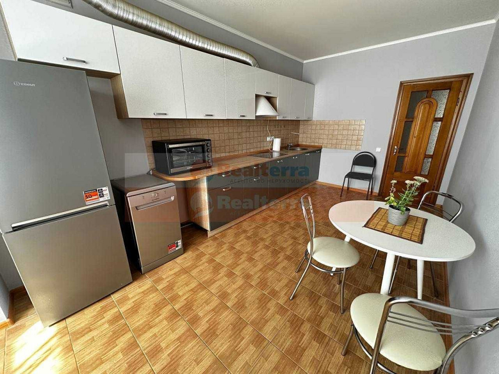 Простора двокімнатна 82 кв.м., вул. Здановської, після ремонту Київ - зображення 3