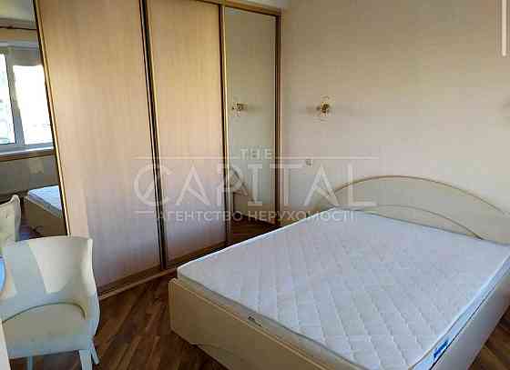 Аренда квартиры ул. Ирпенская Святошинский рн. метро Академгородок Киев