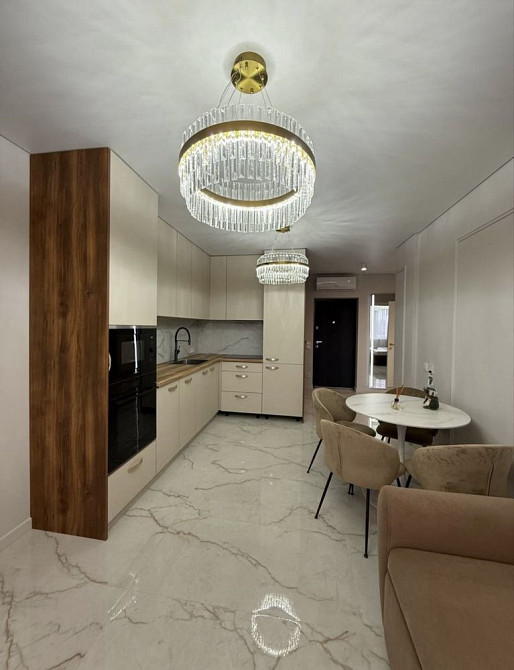 Продаж сучасної квартири біля набережної Ужгород - изображение 1