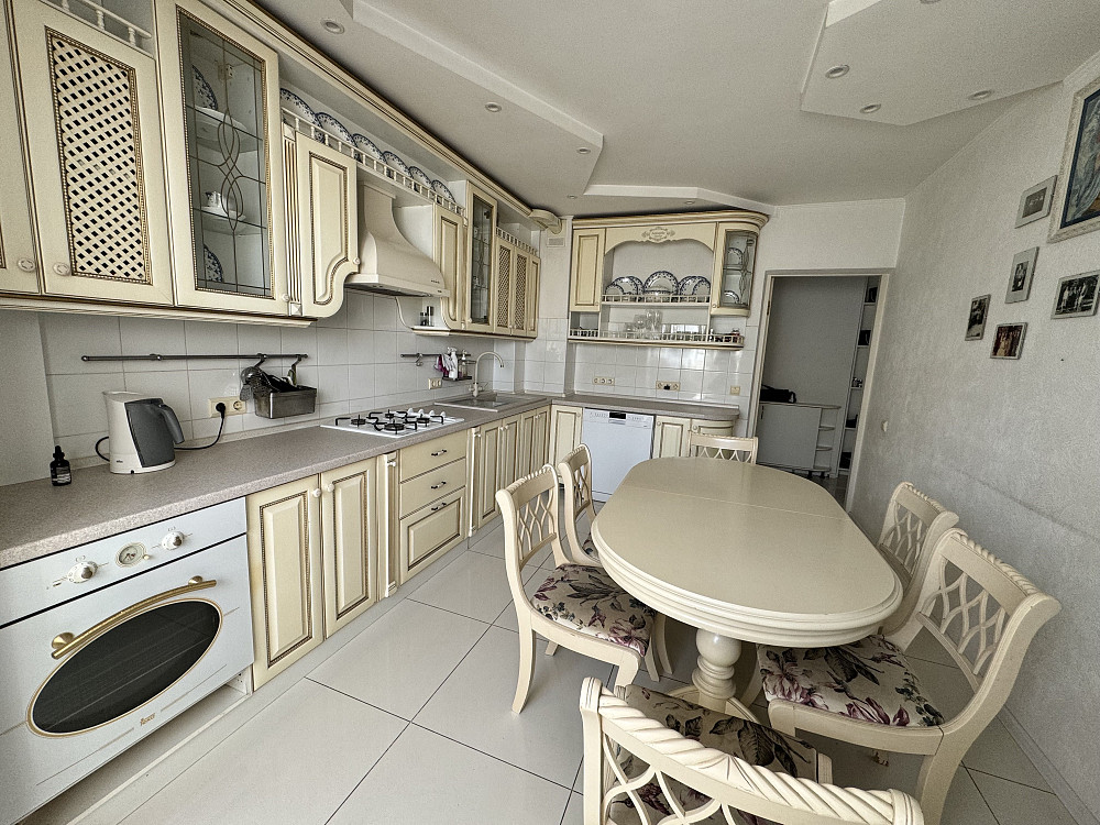 3 комнатная квартира генератор паркинг+кладовая газ ремонт Слободка Одеса - зображення 1