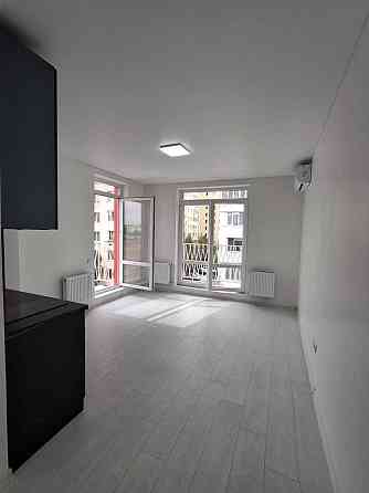 Продам красивую КВАРТИРУ-СТУДИЮ на Бочарова в ЖК "Смарт-СИТИ" Крижанівка