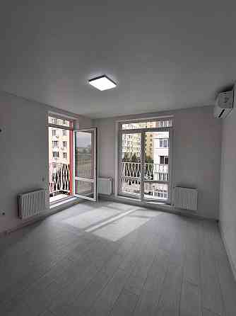 Продам красивую КВАРТИРУ-СТУДИЮ на Бочарова в ЖК "Смарт-СИТИ" Крижанівка