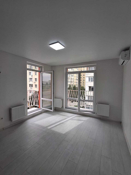 Продам красивую КВАРТИРУ-СТУДИЮ на Бочарова в ЖК "Смарт-СИТИ" Крижанівка - зображення 2