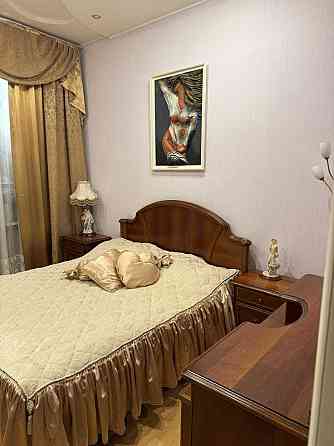 Продам ЭЛИТНУЮ КВАРТИРУ  140 м2 возле ТРЦ Никольский + паркоместо Харьков