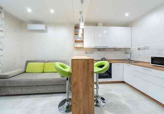 Оренда 2-кімнатної квартири, Деміївська 13, Голосіївський PK Київ