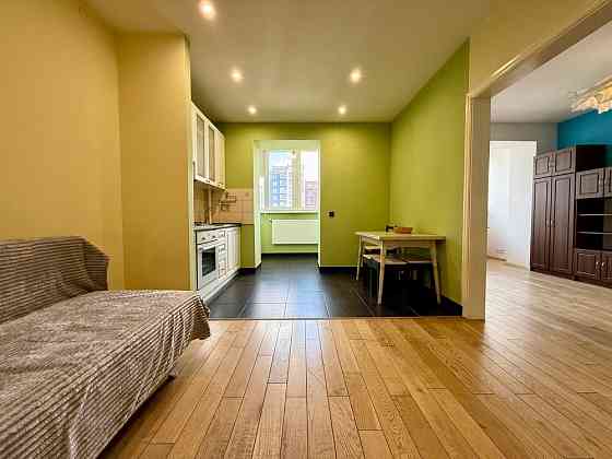 Продаж квартири із кухнею-вітальнею район Княгинин Ивано-Франковск