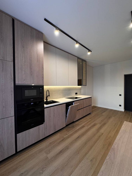 Продаж гарної сучасної квартири в центральній частині міста Ужгород - изображение 4