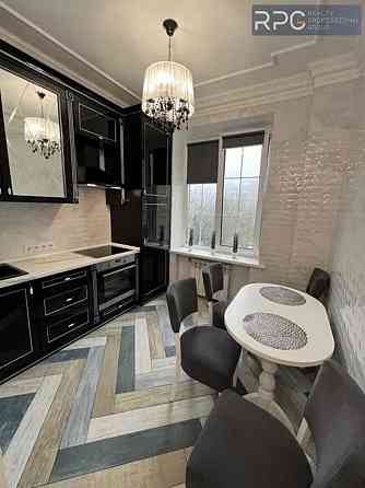 Оренда 2к квартира Грушевського Маріїнський парк Арсенальна Липки Київ