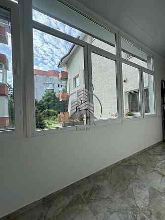 Оренда 3ох кімнатної квартири з зарядним пристроєм для заряду авто Львов