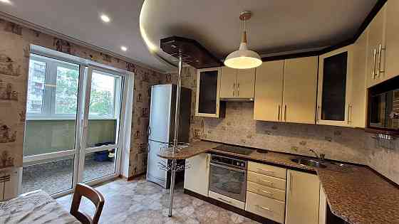 Продаж 2хк квартири з евроремонтом Харківське шоссе 56 Київ