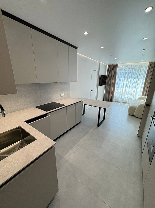 Терміновий продаж стильної 2 кімн квартири в самому центрі міста Ивано-Франковск - изображение 2