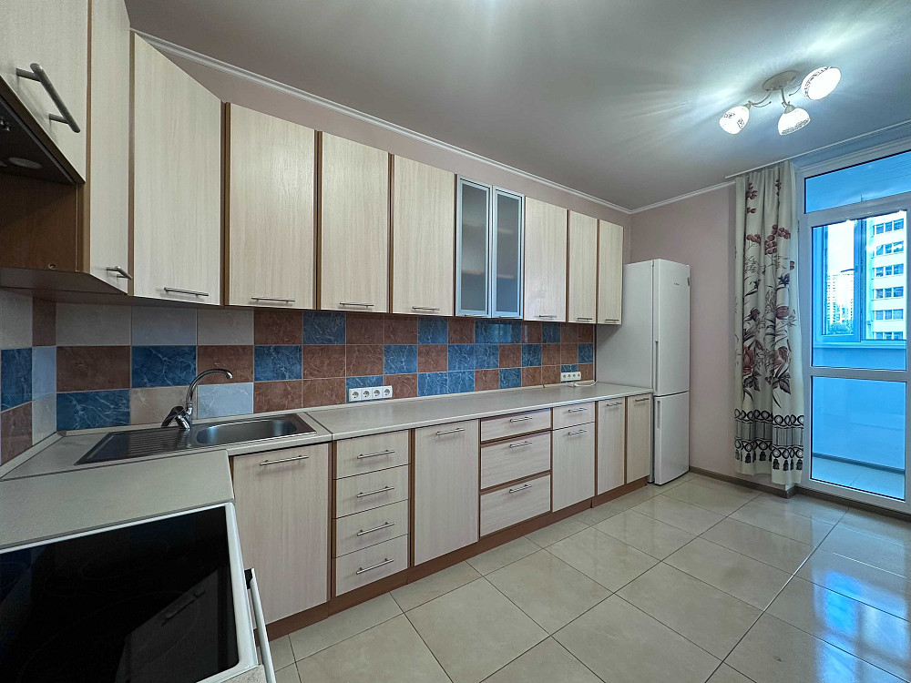 Двокімнатна квартира, Воскресенська 16Б, Паркові Озера, Парк Перемога Київ - зображення 2