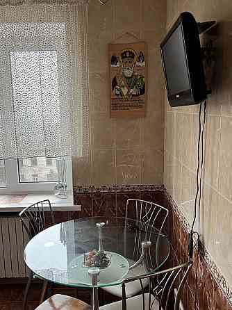 Квартира 2 кімнатна. Центр Карлівка