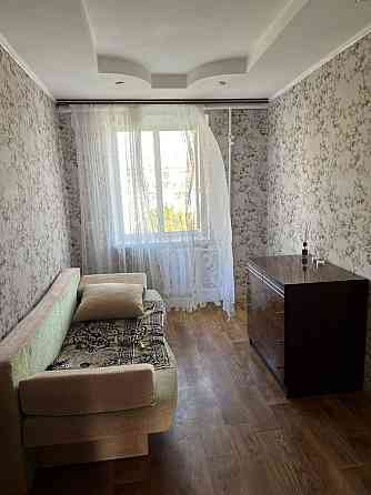 Продам трешку ЦЕНТР возле фонтанаСЕРТИФИКАТ Александрия (Ровенская обл.)