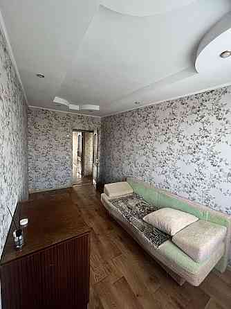 Продам трешку ЦЕНТР возле фонтанаСЕРТИФИКАТ Александрия (Ровенская обл.)