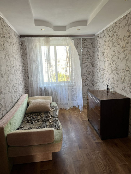 Продам трешку ЦЕНТР возле фонтанаСЕРТИФИКАТ Александрия (Ровенская обл.) - изображение 4