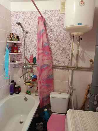 Продам 1-кімнатну квартиру - студію. Без боргів.  ТОРГ Кам`янське (Запорізька обл.)