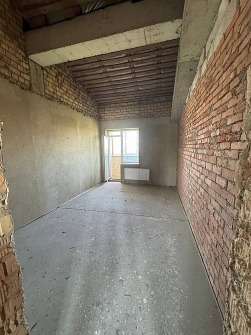 Срочная продажа большой двухкомнатной квартиры в Молодёжном Молодежное - изображение 4