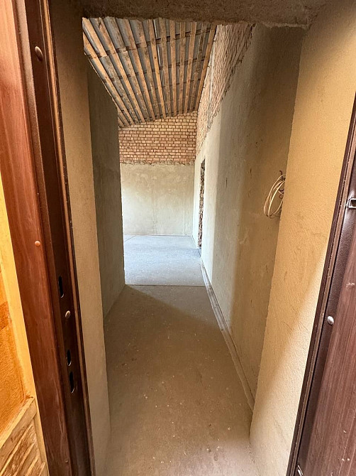 Срочная продажа большой двухкомнатной квартиры в Молодёжном Молодежное - изображение 2