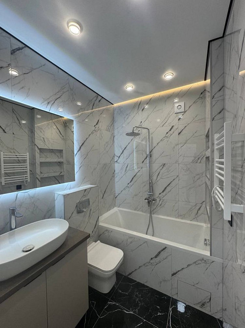 Квартира з якісним ремонтом в ЖК Молодість Ирпень - изображение 1