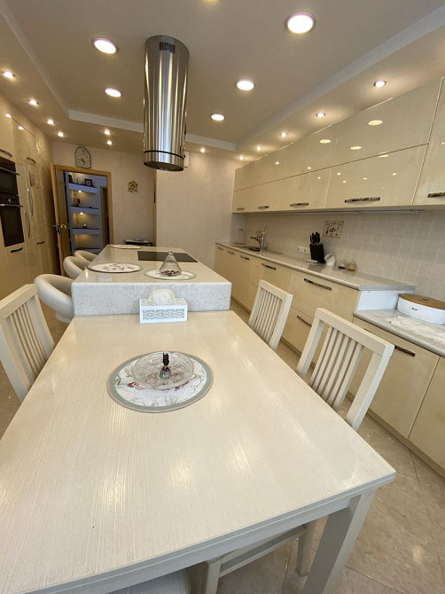 Продам 4  кімнатну квартиру бульвар Голосіївський 30-Б, м "Деміівська" Київ - зображення 4