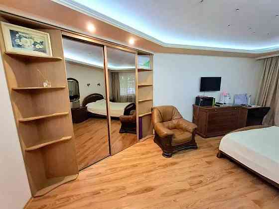 центр парк Шевченка Продаж 2к квартири вул. Писаржевського нагорка Днепр