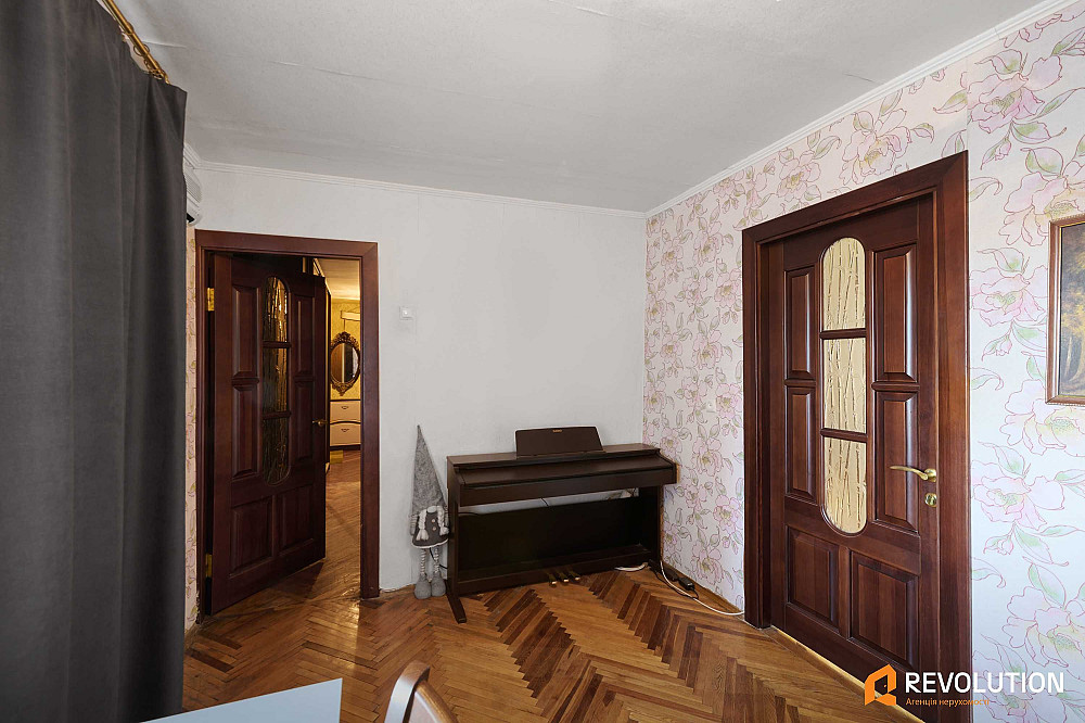 БЕЗ% Теліги Щусева метро Дорогожичі 50м Трикімнатна 53.5м2 4поверх Київ - зображення 8