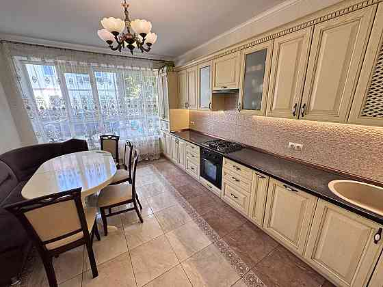 Продаж двокімнатної квартири в котеджі р-н Аграрного універсітету Винница