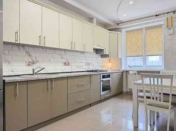 2-Кімнатна «На Щасливому» вул. Чорновола 93-з Ровно