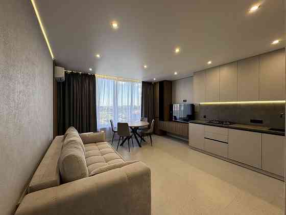 Продам простору двокімнатну в центрі міста Ивано-Франковск