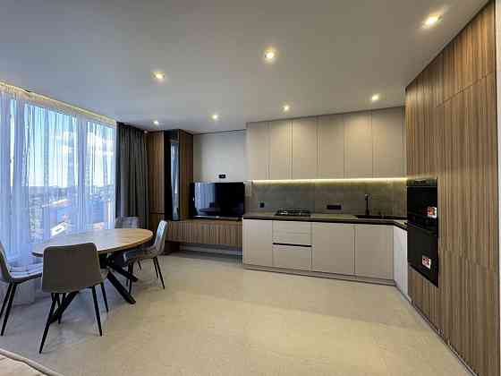 Продам простору двокімнатну в центрі міста Ивано-Франковск