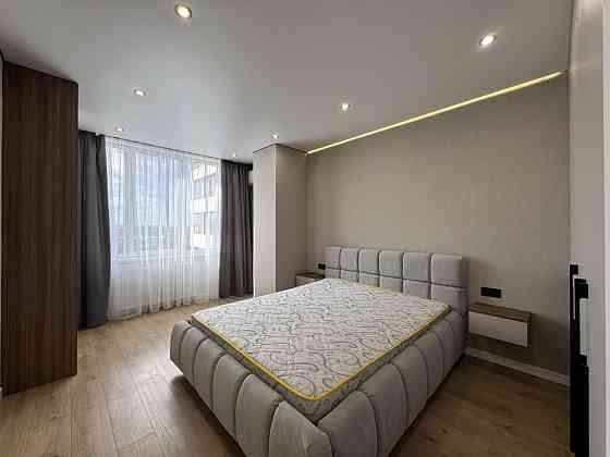 Продам простору двокімнатну в центрі міста Ивано-Франковск