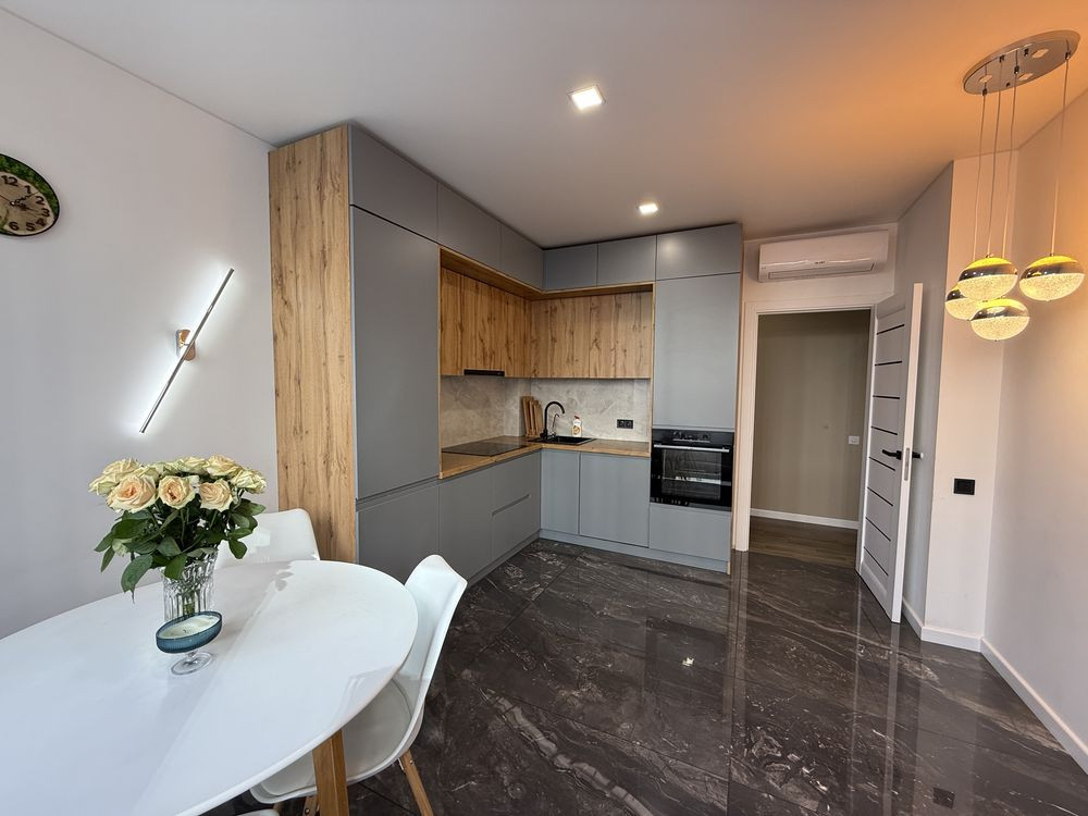 Продається 2 кімнатна квартира в ЖК Центральний 2 , Ірпінь.Вид на парк Ірпінь - зображення 2