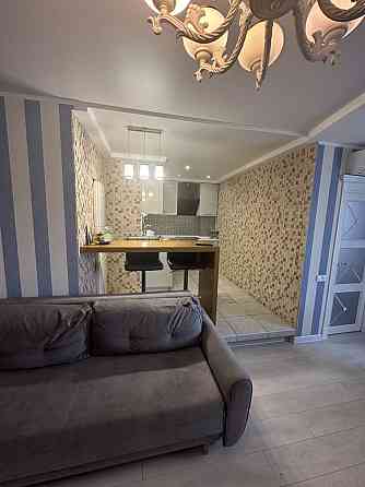 Квартира 2х кімната 72 квадрити Лески 