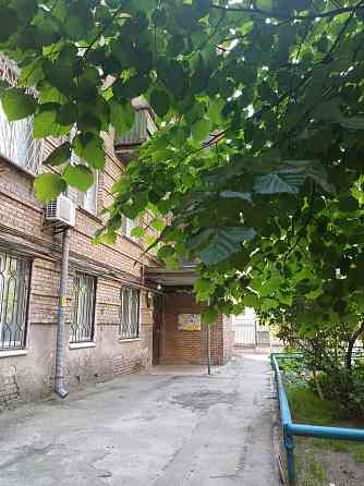 Продам квартиру в центрі,м.Палац Україна,вул.В.Васильківська Київ