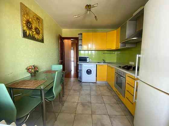 Чудова пропозиція! Простора 2-к квартра вул. Ярослава Мудрого 90-А Бровары