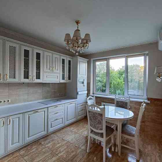 Двокімнатна квартира Голосіївський район. Вулиця Феодосіївська, 1А Київ