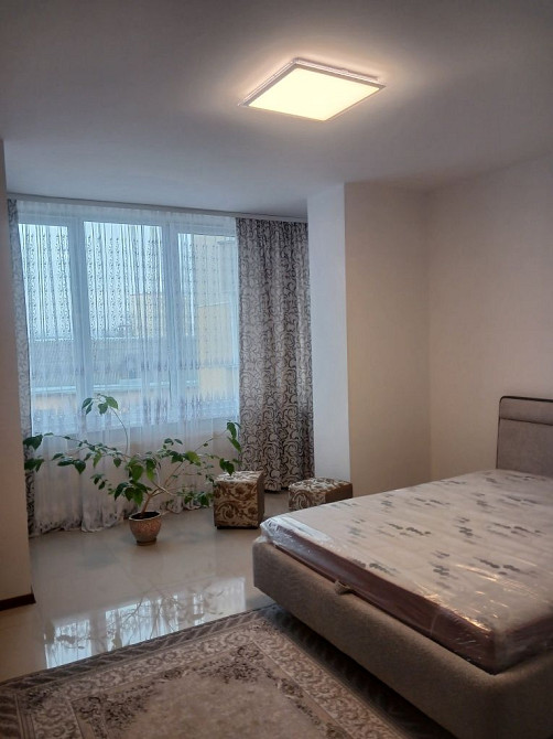 Центр міста сучасна і красива квартира Івано-Франківськ - зображення 2