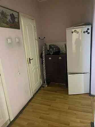 1-кімнатна квартира для 1 дівчини/жінки. метро Академ 10хв пішки. Київ