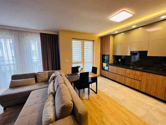 Оренда чудової квартири в новобудові по вул Мечникова Львов