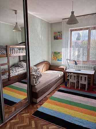 Здам простору 3-кімнатну квартиру, утеплений фасад, центр міста Васильківське