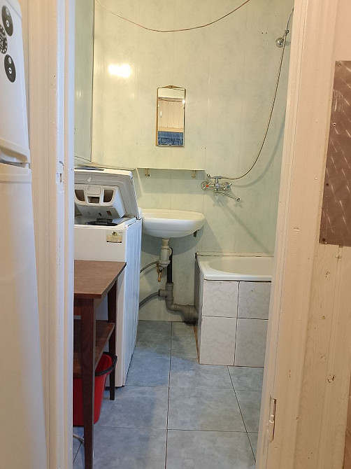 Здам 1К Частину Будинку, ремонт, Метро 20 хв., пішки, Ціну знижено ! Гатне - зображення 4