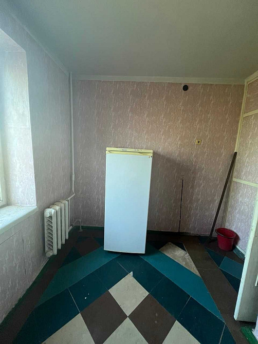 Продаж 3кімн, 4/9 Украіна  GRESKO Кам`янське (Запорізька обл.) - зображення 2