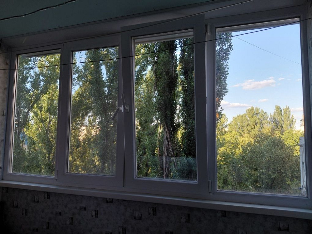 Продам 2х комнатную на Електрозаводской Кривий Ріг - зображення 2