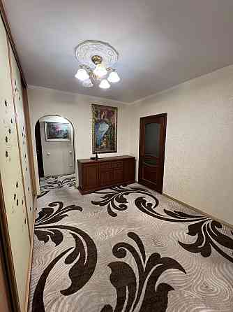 Продаж просторої 3-кімнатної квартири, Лариси Руденко 21а Київ