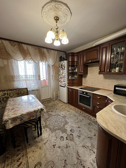 Продаж просторої 3-кімнатної квартири, Лариси Руденко 21а Київ - зображення 2